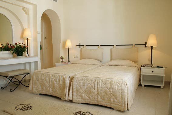Hotel Flamingo Beach Мезрая Экстерьер фото